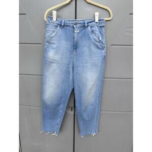 Closed Sz 26 Made In Italy Organic Cotton Light Wash Ankle Tapered Leg Jeans